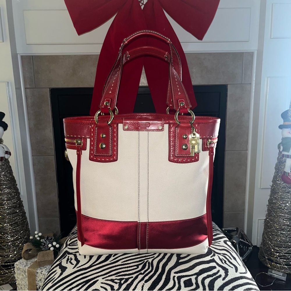 🔥COACH Hampton, 65th Anniversary Tote - Picture 10 of 17
